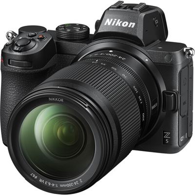 Nikon Z5 + NIKKOR Z 24-200 mm f/4-6.3 VR
